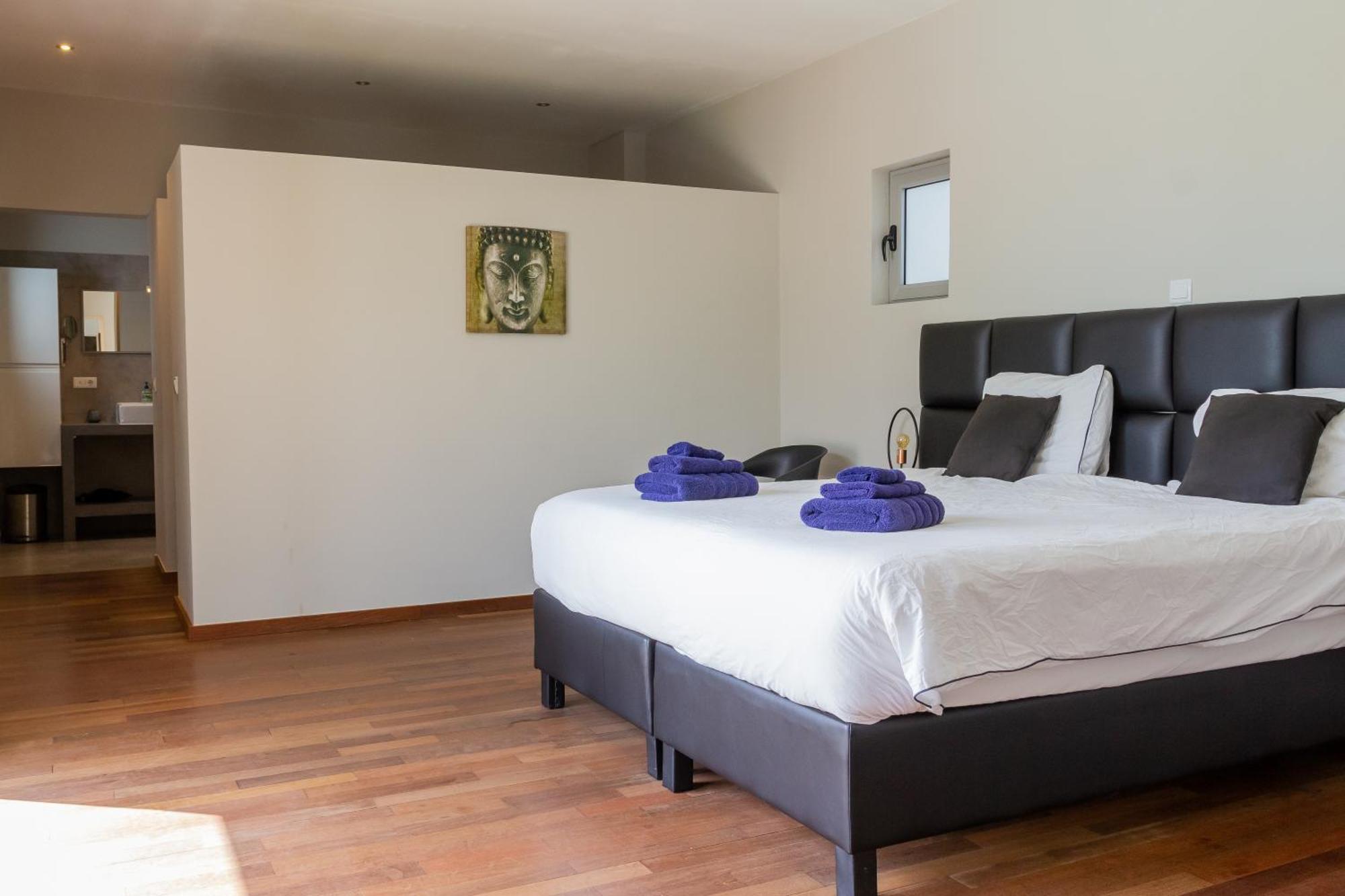 Stylish 4 Bedroom Modern Villa Design, Walking Distance From The Beach Jan Thiel Екстер'єр фото